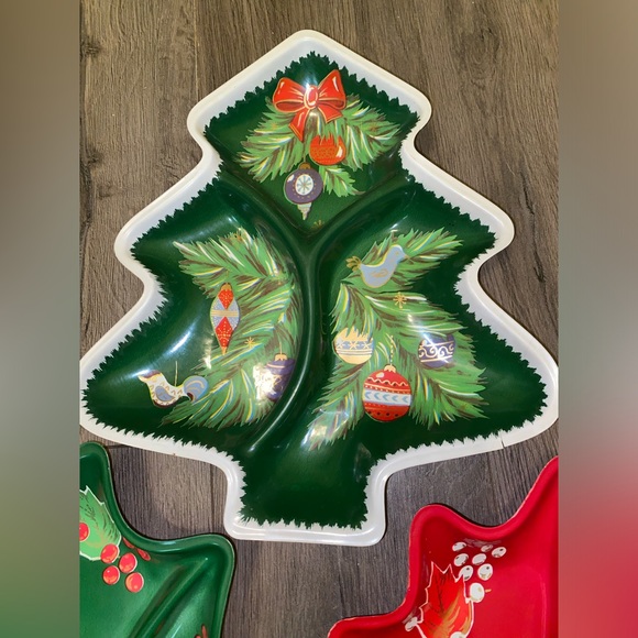 Vintage Christmas Plastic Divided Serving Cookie Dish Holly Tree - Picture 3 of 10